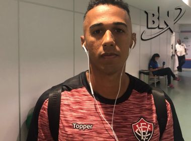 Lateral do Vitória, Juninho pensou em pendurar as chuteiras após lesões
