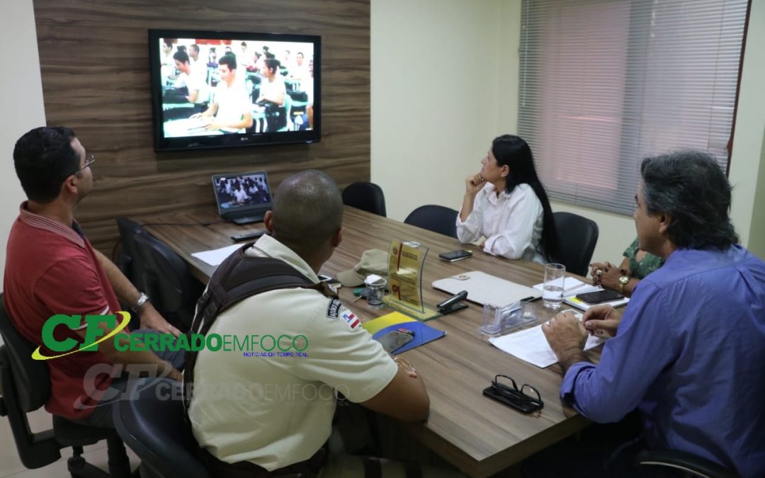 LEM: Projeto de escolas militares tem início em duas escolas no município