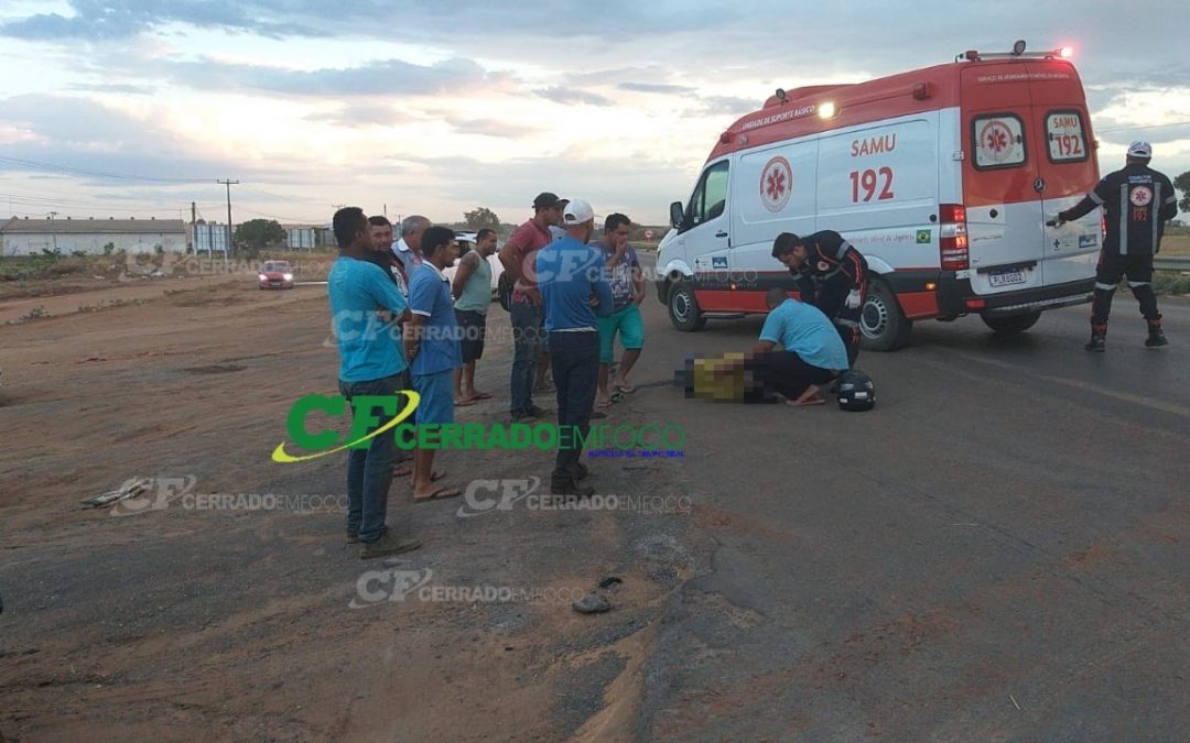 LEM: Colisão traseira na BR 020 deixa motociclista ferido.