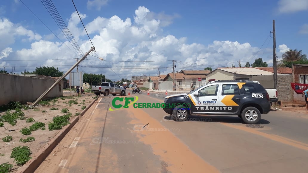 LEM: Colisão entre dois veículos no Bairro Mimoso.