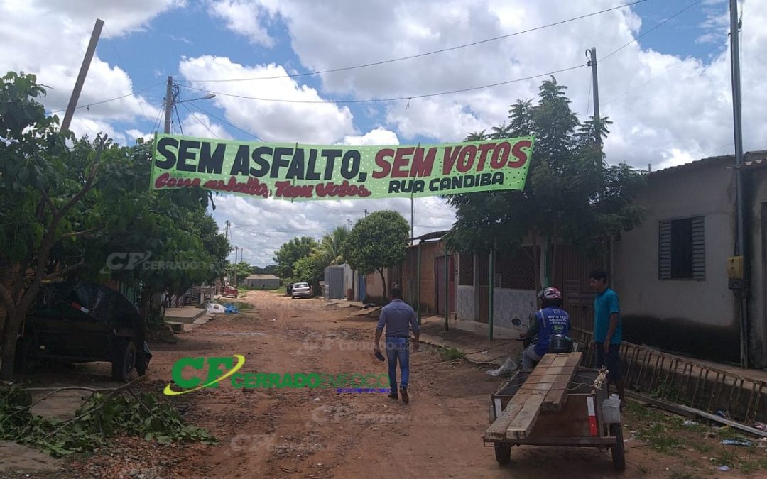 LEM: Moradores reclamam após faixa que pedia por asfalto ser removida.